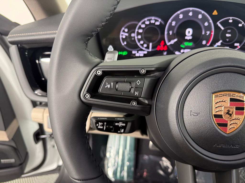 2026 Porsche Panamera 4 E-Hybrid - Photo 29