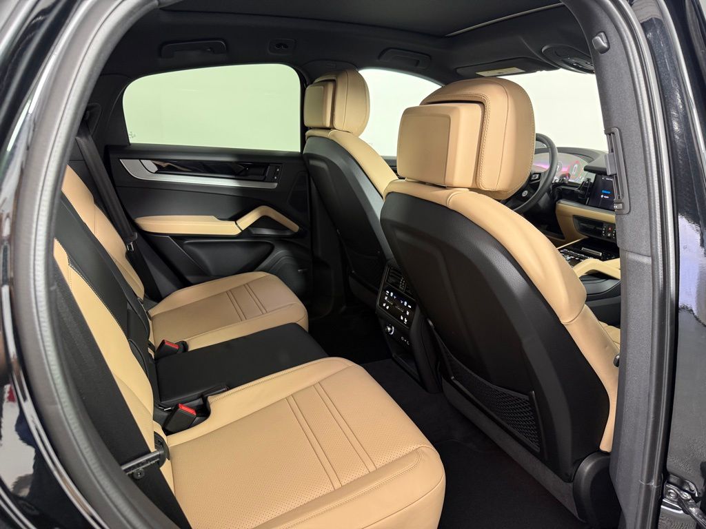 2026 Porsche Cayenne Coup Base - Photo 16