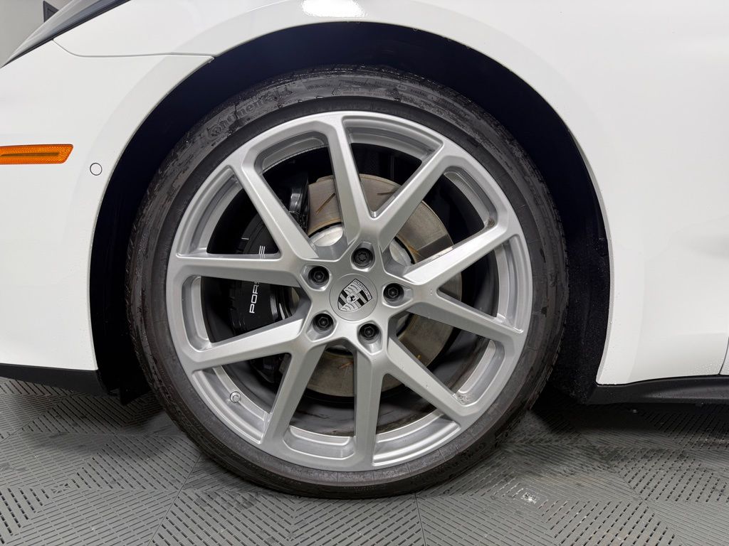 2026 Porsche Panamera 4 E-Hybrid - Photo 11
