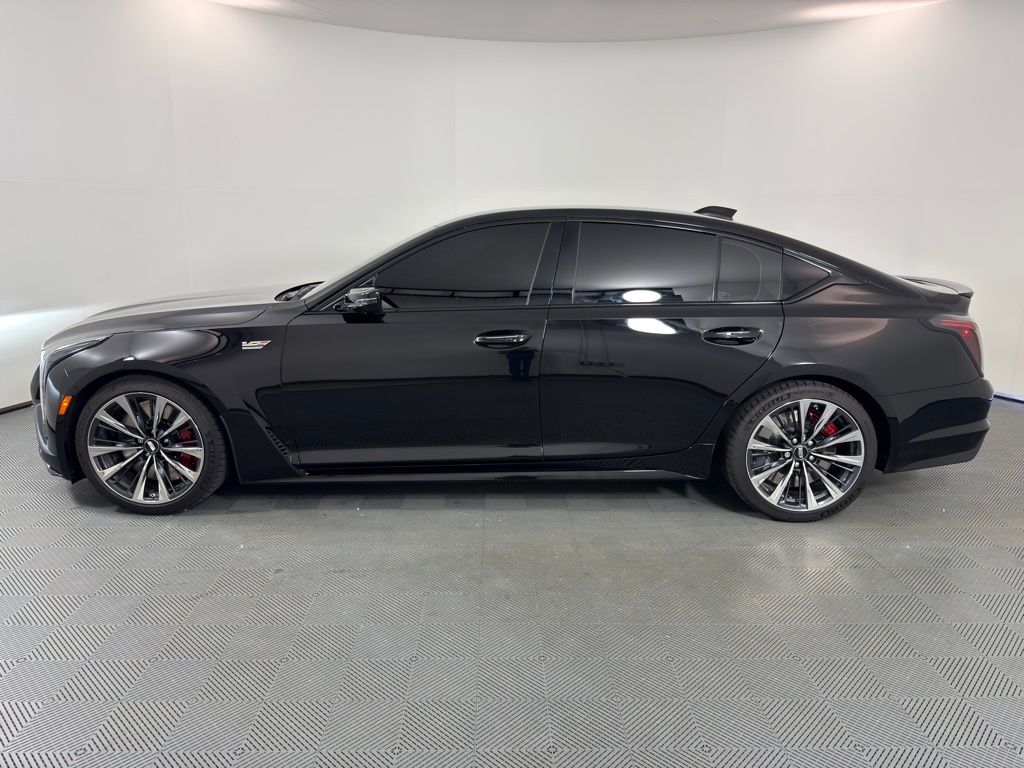 1G6D25R68S0860296