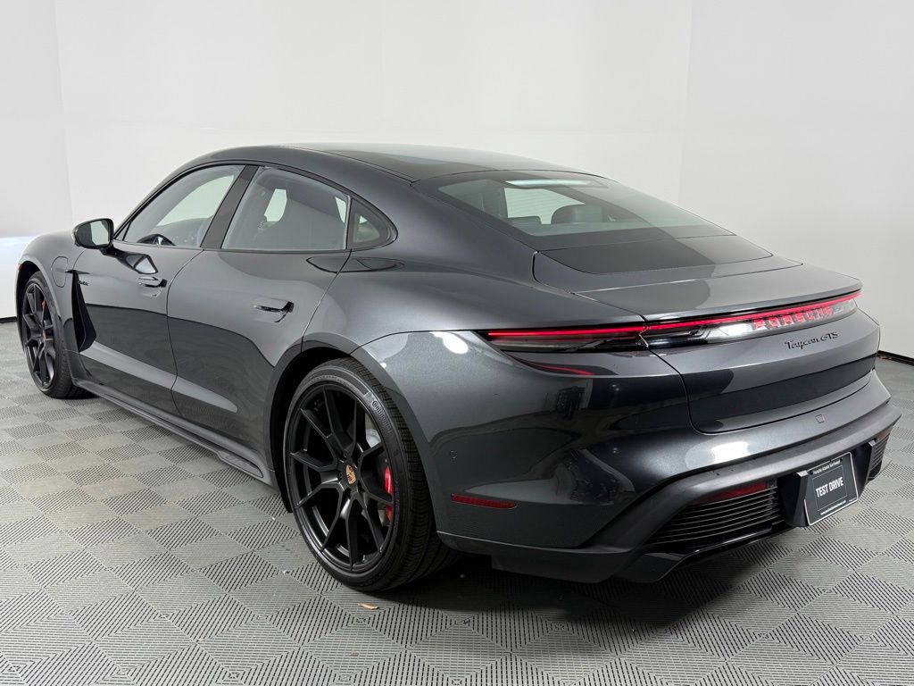 2025 Porsche Taycan GTS photo 3