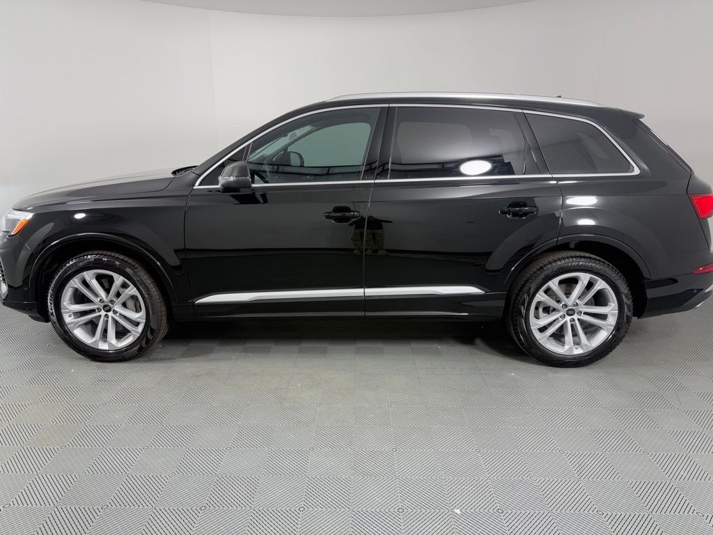Used 2025 Audi Q7 55 Premium Plus SUV