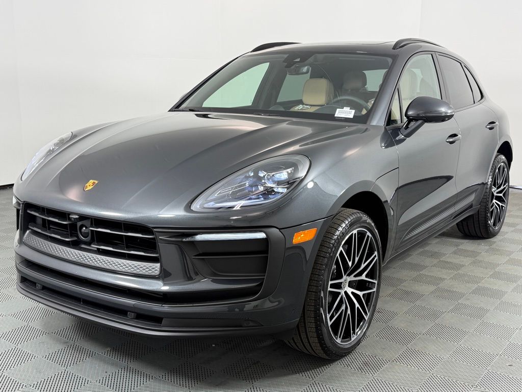2026 Porsche Macan Base