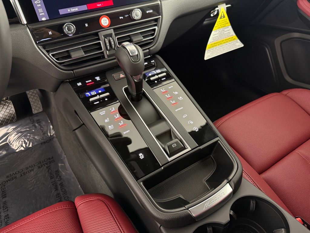 2026 Porsche Macan Base - Photo 29