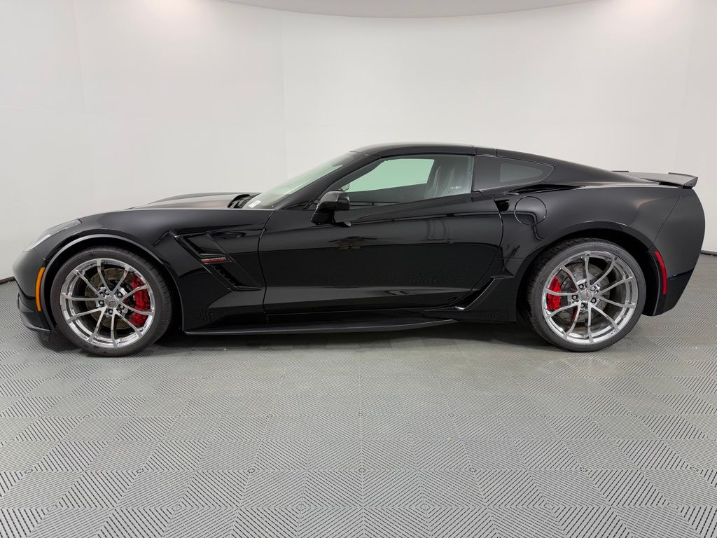 2019 Chevrolet Corvette Grand Sport 3LT photo 2