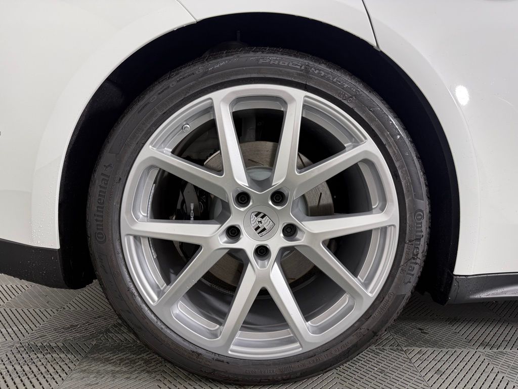 2026 Porsche Panamera 4 E-Hybrid - Photo 13
