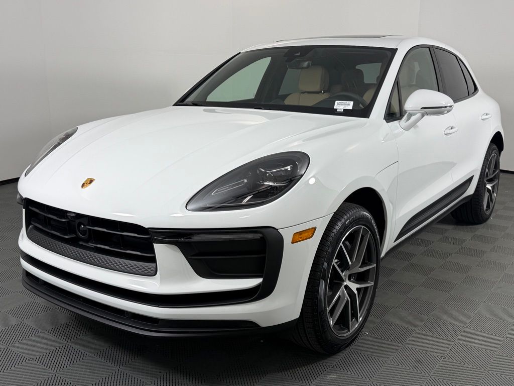 2026 Porsche Macan Base SUV image 1
