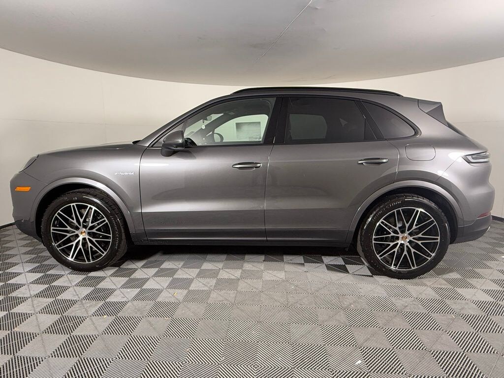 New 2026 Porsche Cayenne E-Hybrid  SUV