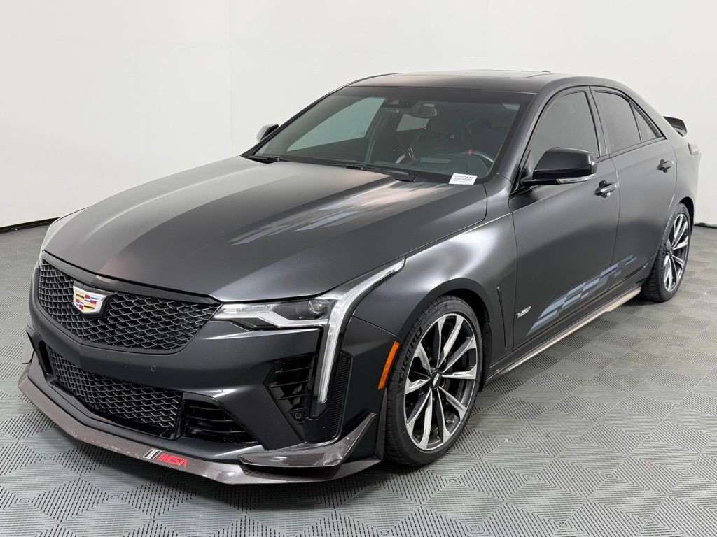 2023 Cadillac CT4 V-Series Blackwing's photo