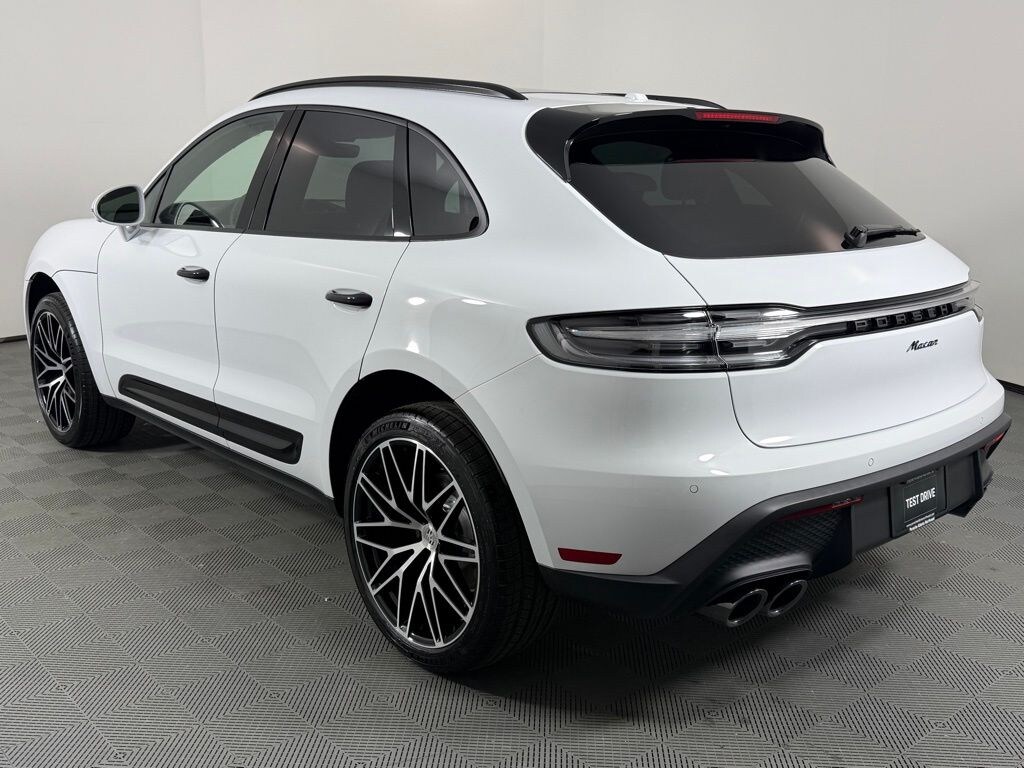 New 2026 Porsche Macan Base SUV