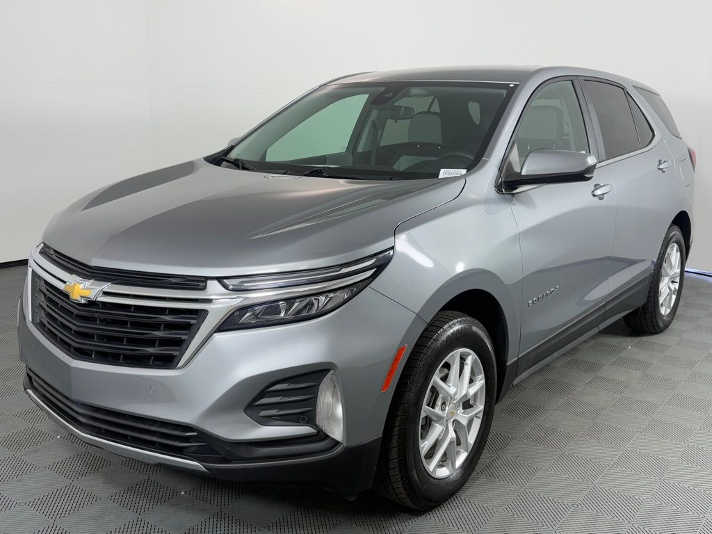 2023 Chevrolet Equinox LT's photo