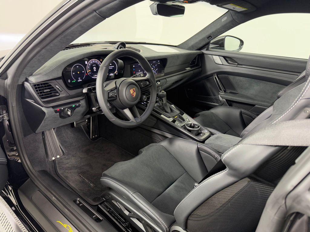 2026 Porsche 911 GT3 photo 4