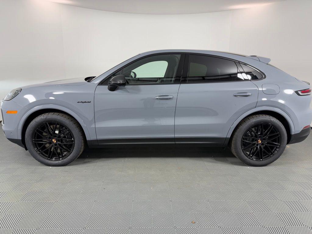 2026 Porsche Cayenne Hybrid Coupe photo 2