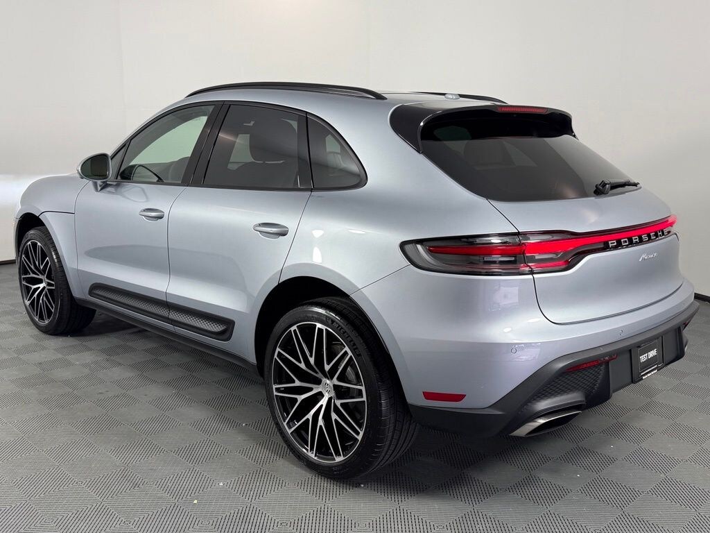 New 2026 Porsche Macan Base SUV