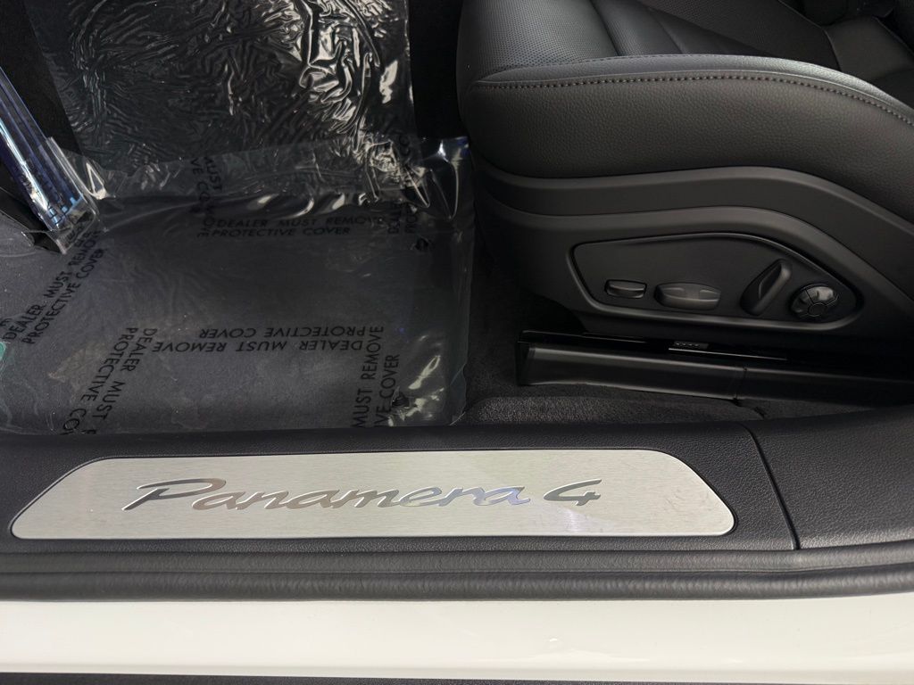 2026 Porsche Panamera 4 E-Hybrid - Photo 23