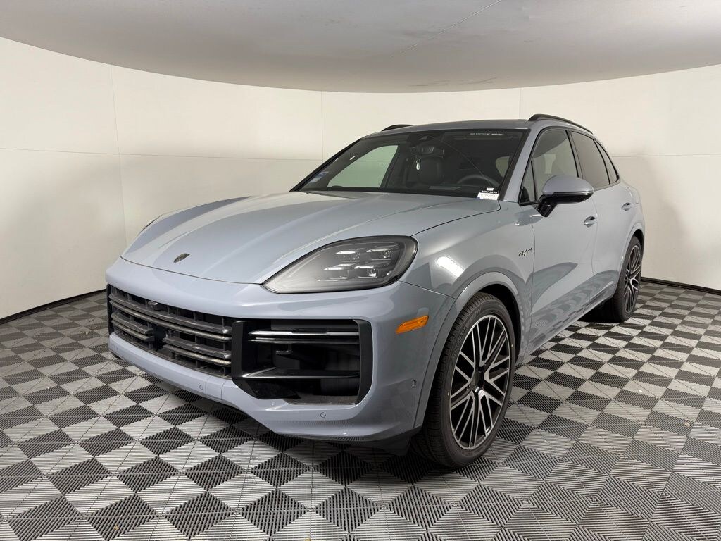 New 2025 Porsche Cayenne E-Hybrid Turbo SUV