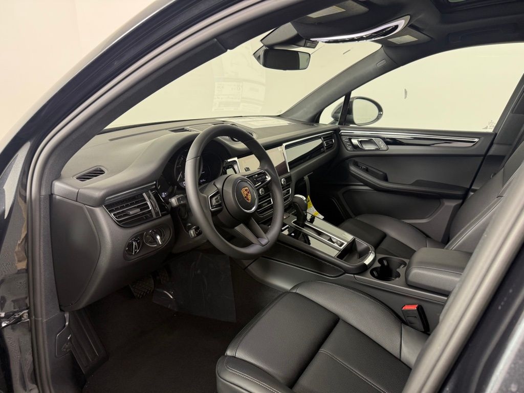 New 2026 Porsche Macan Base SUV