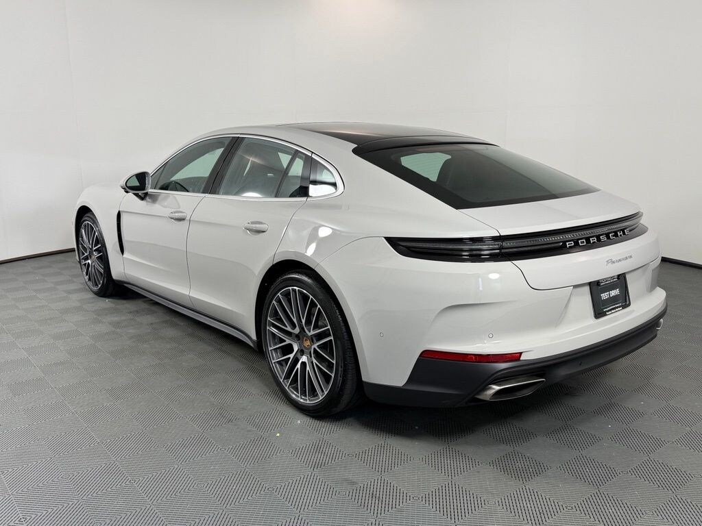 New 2026 Porsche Panamera Base Hatchback