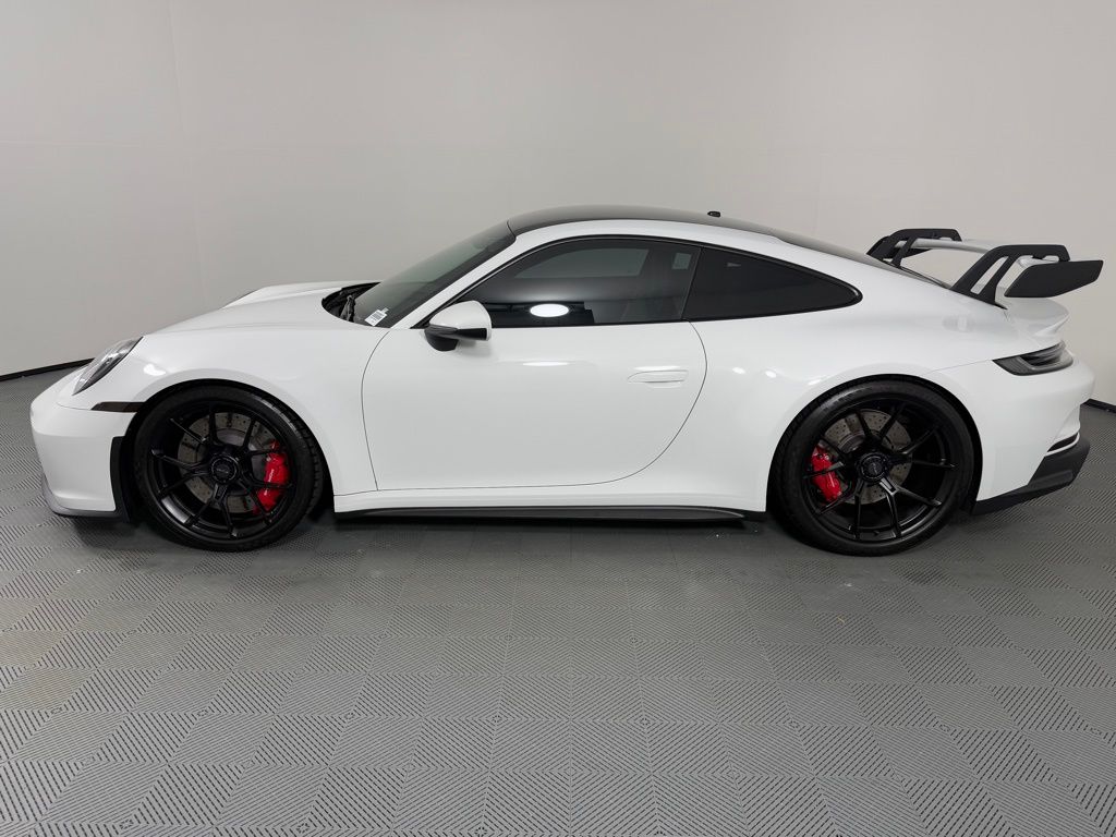 2024 Porsche 911 GT3 photo 2