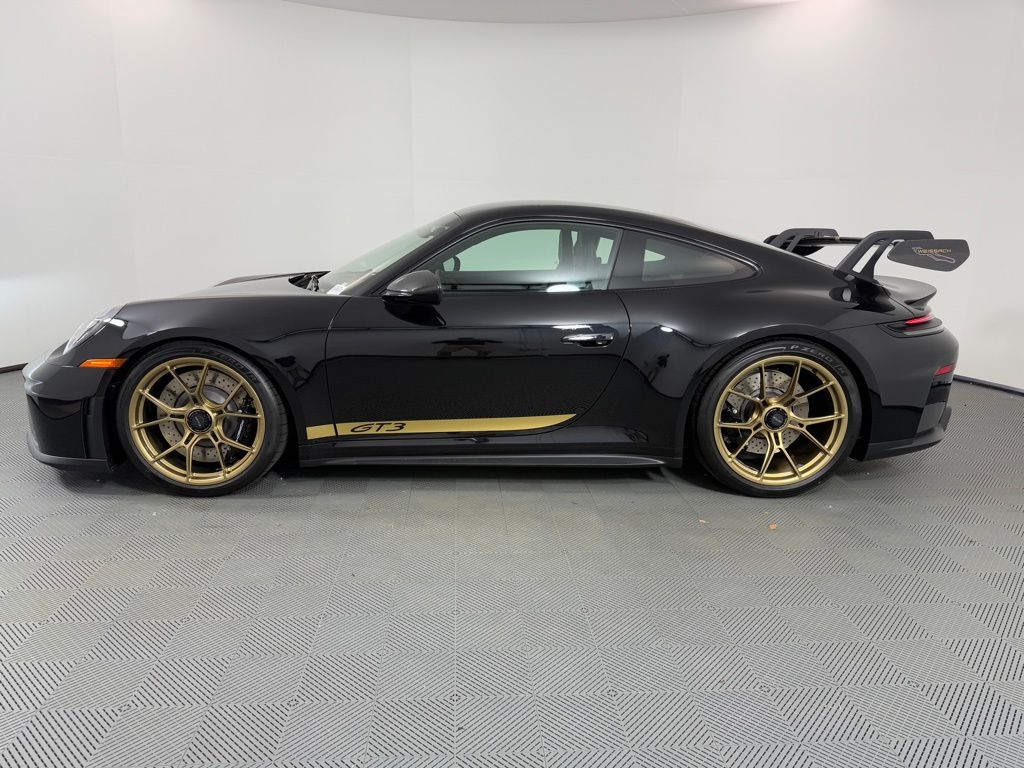 2026 Porsche 911 GT3 photo 2