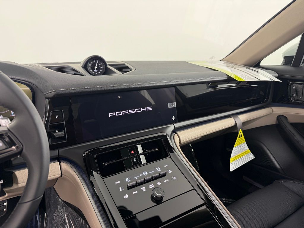2026 Porsche Panamera 4 E-Hybrid - Photo 25