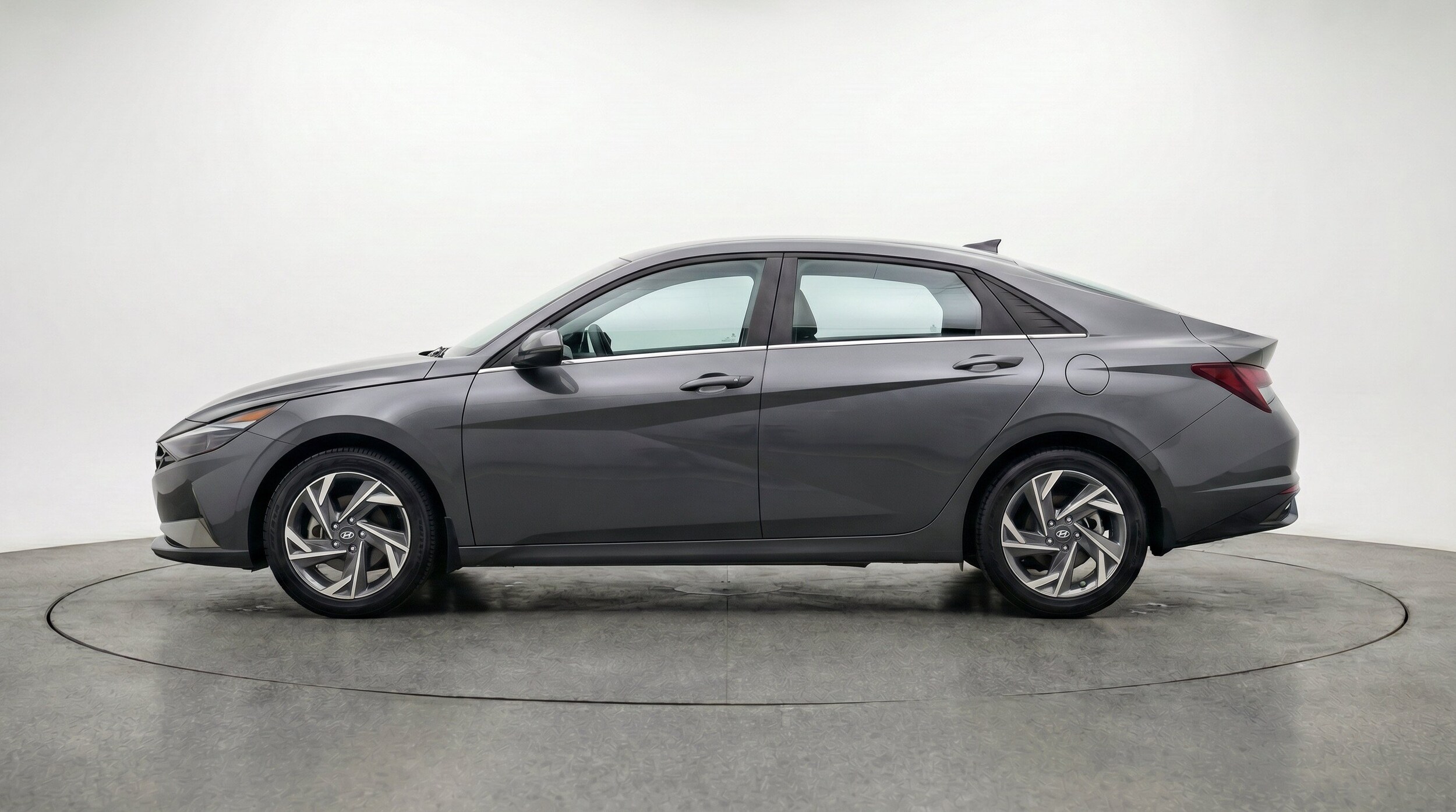 Thumbnail: 2025 Hyundai Elantra - 5
