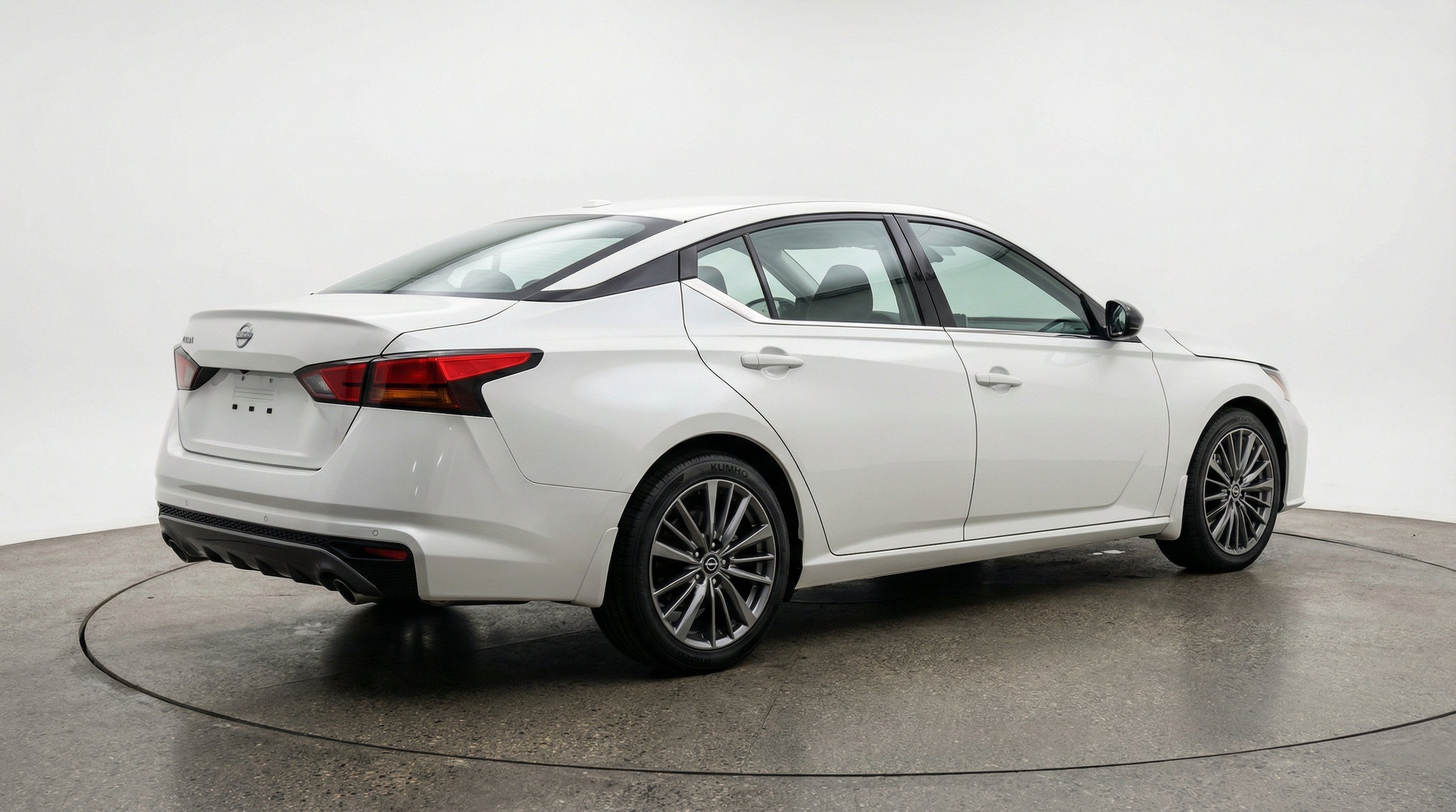Thumbnail: 2025 Nissan Altima - 9