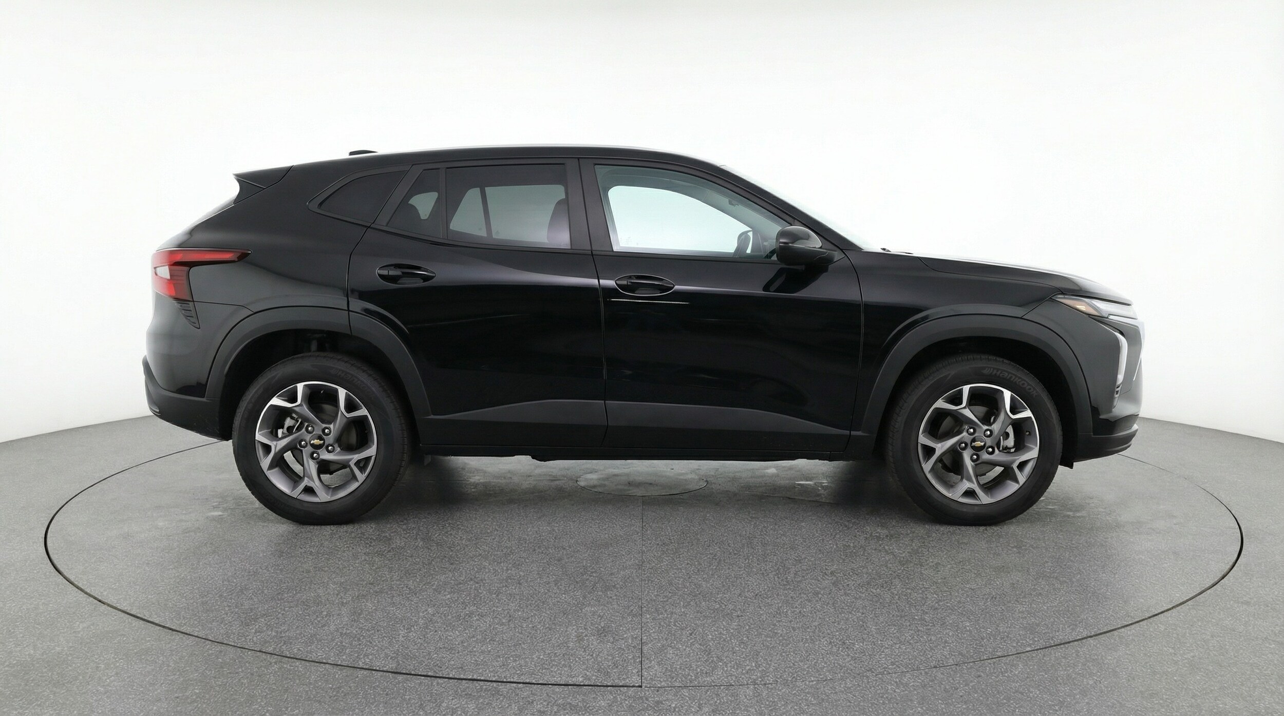 Thumbnail: 2025 Chevrolet Trax - 8