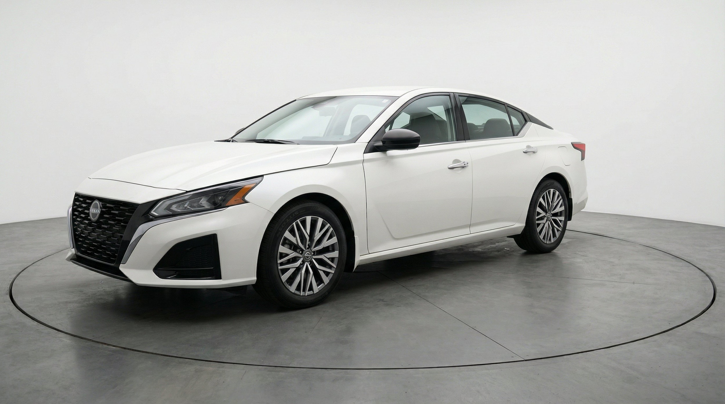 Thumbnail: 2025 Nissan Altima - 3