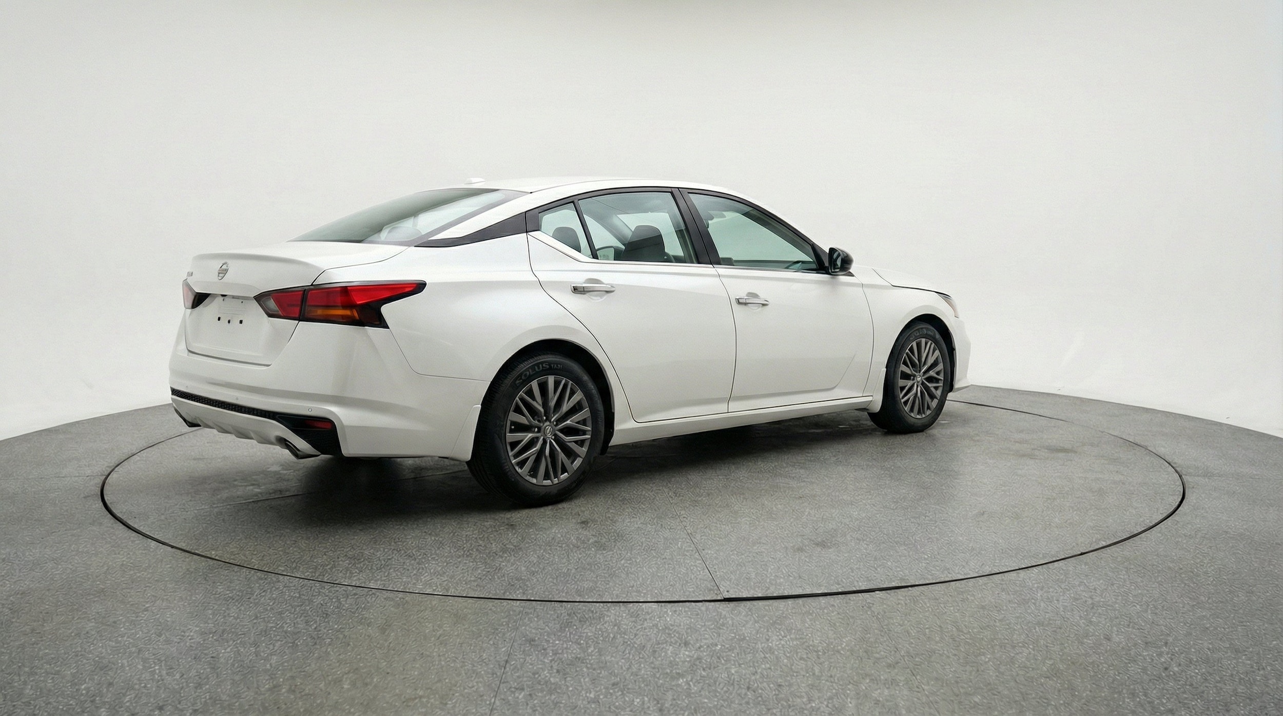 Thumbnail: 2025 Nissan Altima - 9