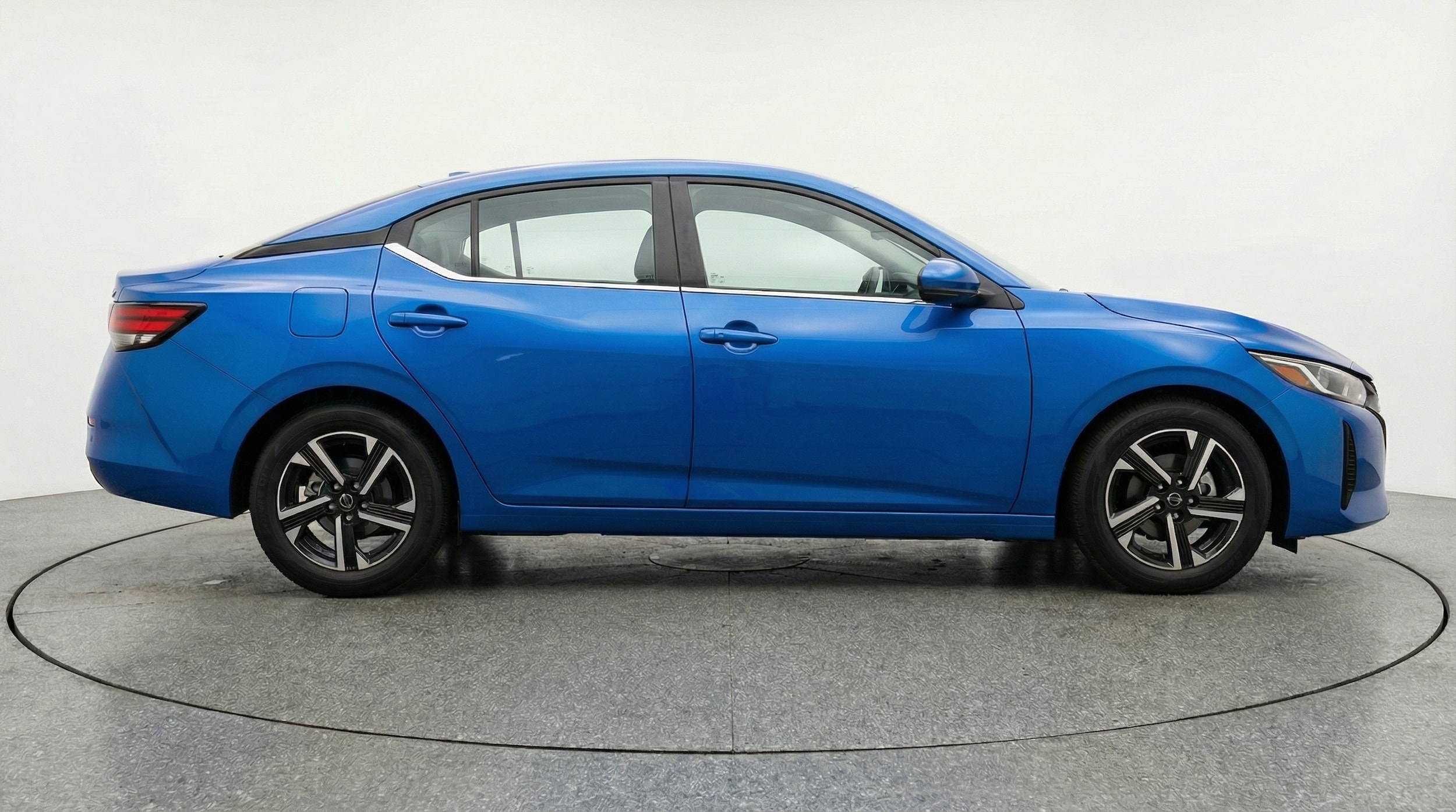 Thumbnail: 2025 Nissan Sentra - 8