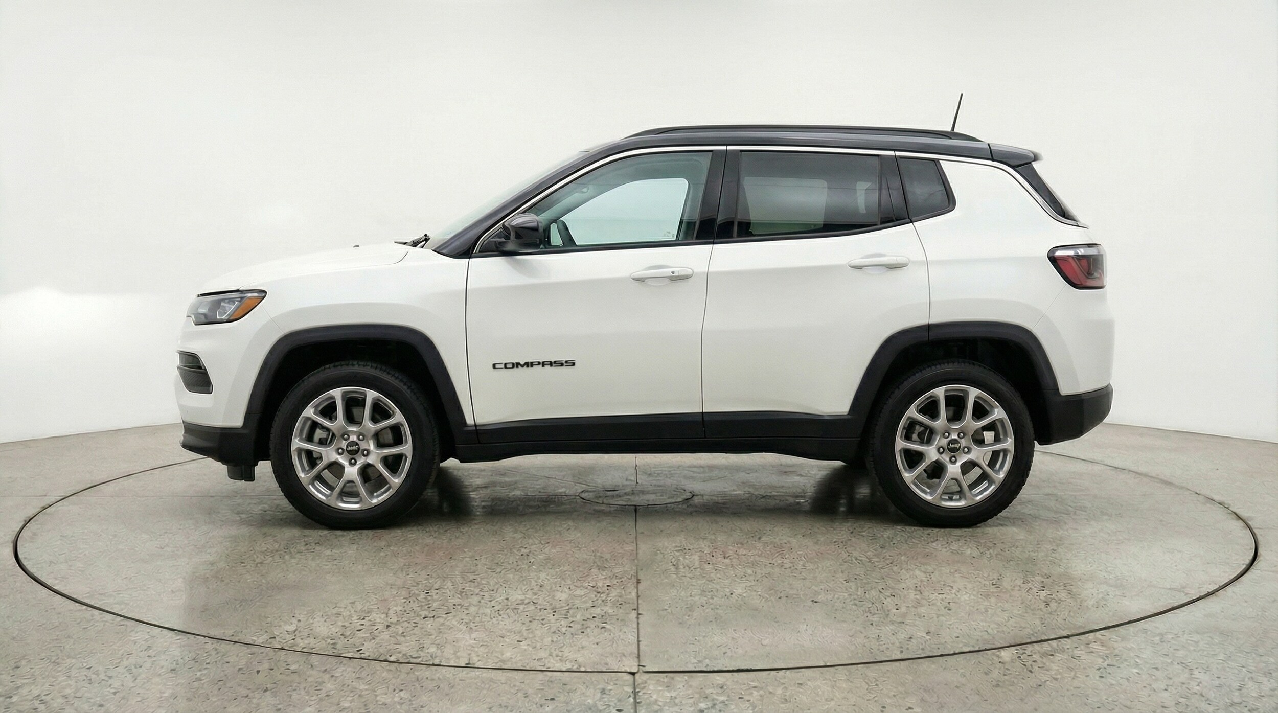 Thumbnail: 2025 Jeep Compass - 4