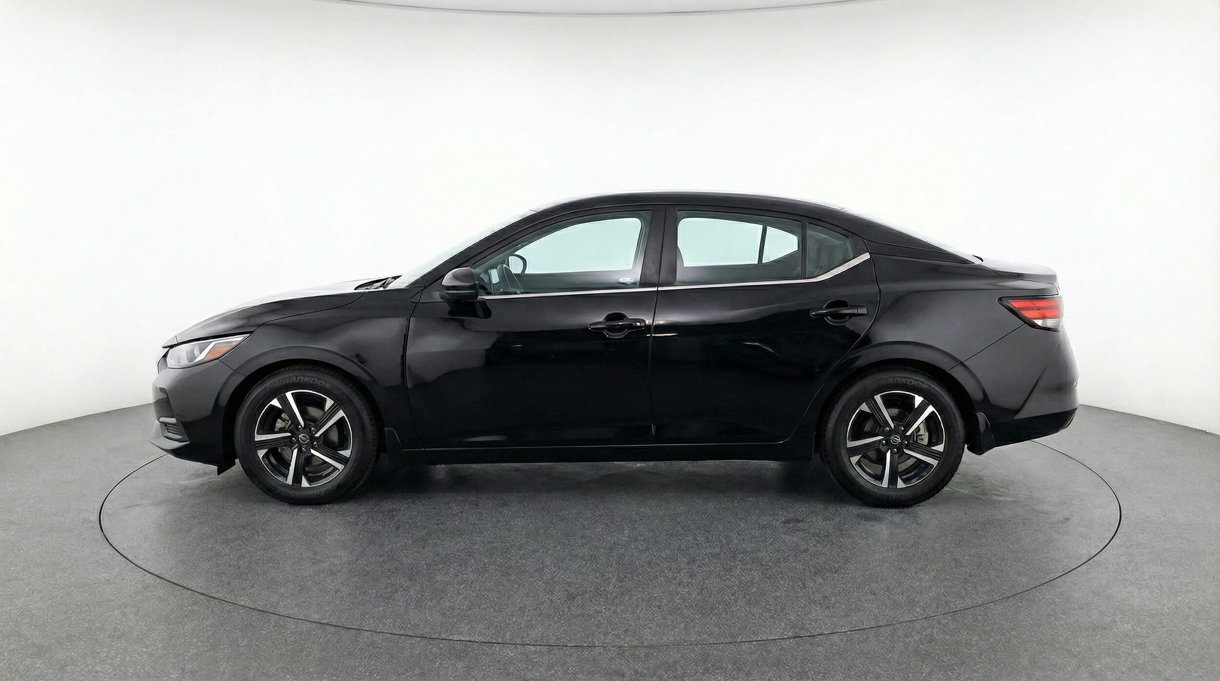 Thumbnail: 2025 Nissan Sentra - 4