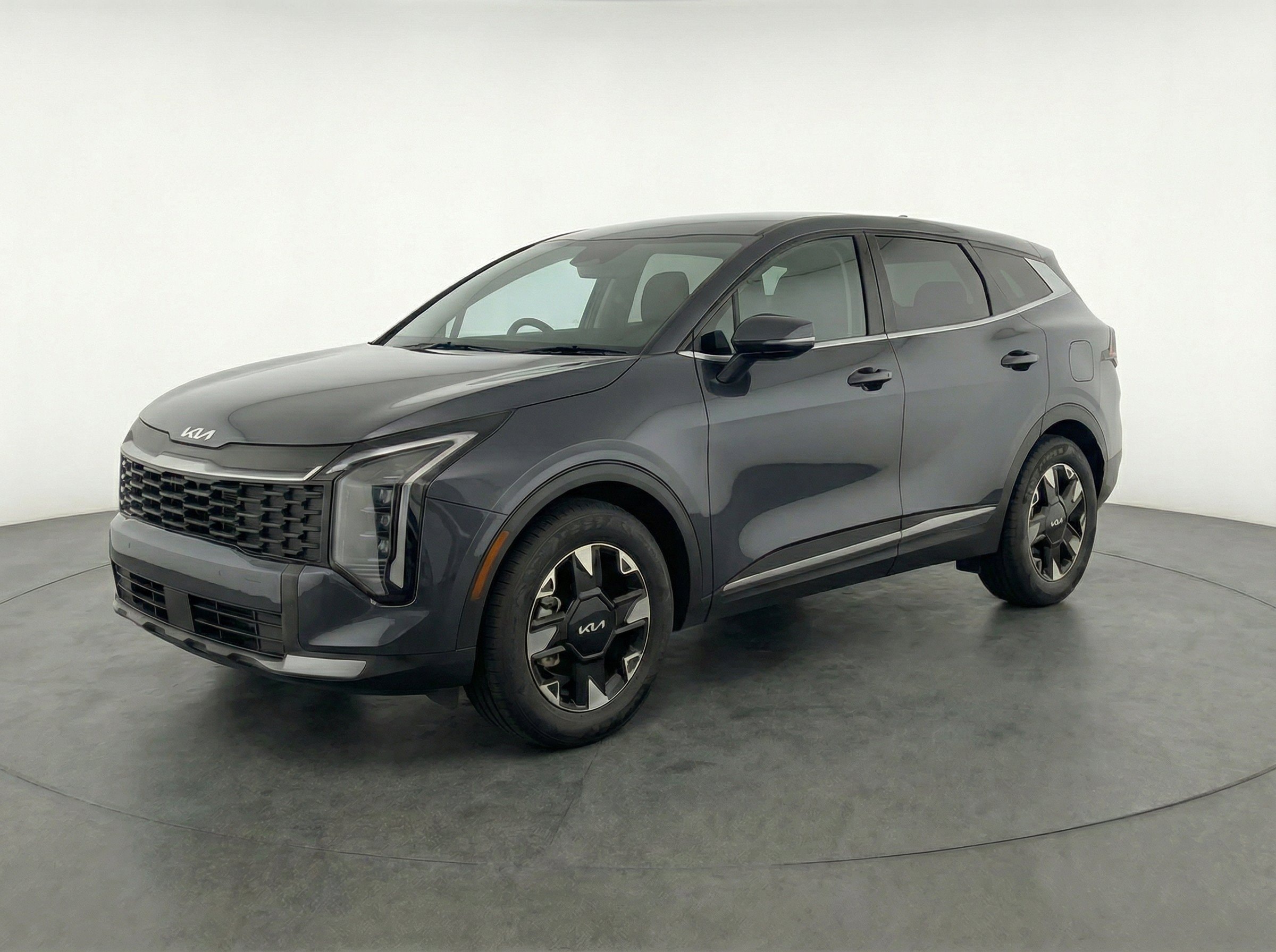 Thumbnail: 2026 Kia Sportage - 3