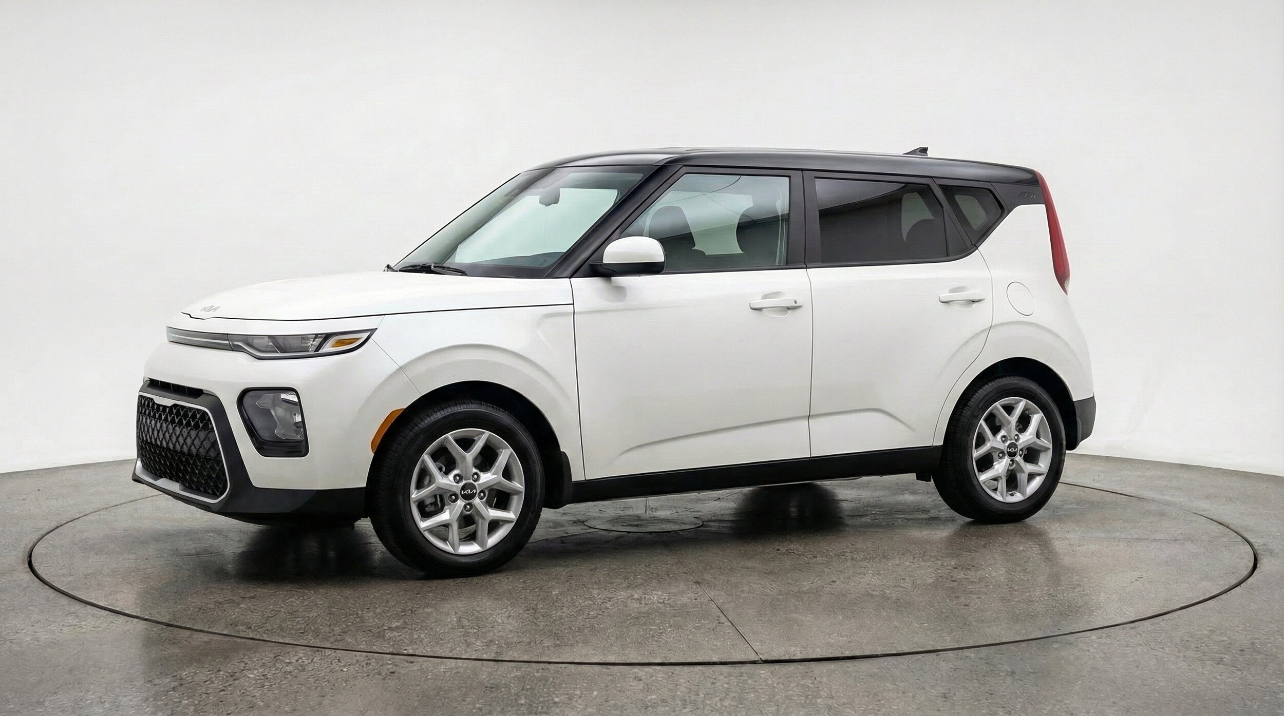Thumbnail: 2025 Kia Soul - 3