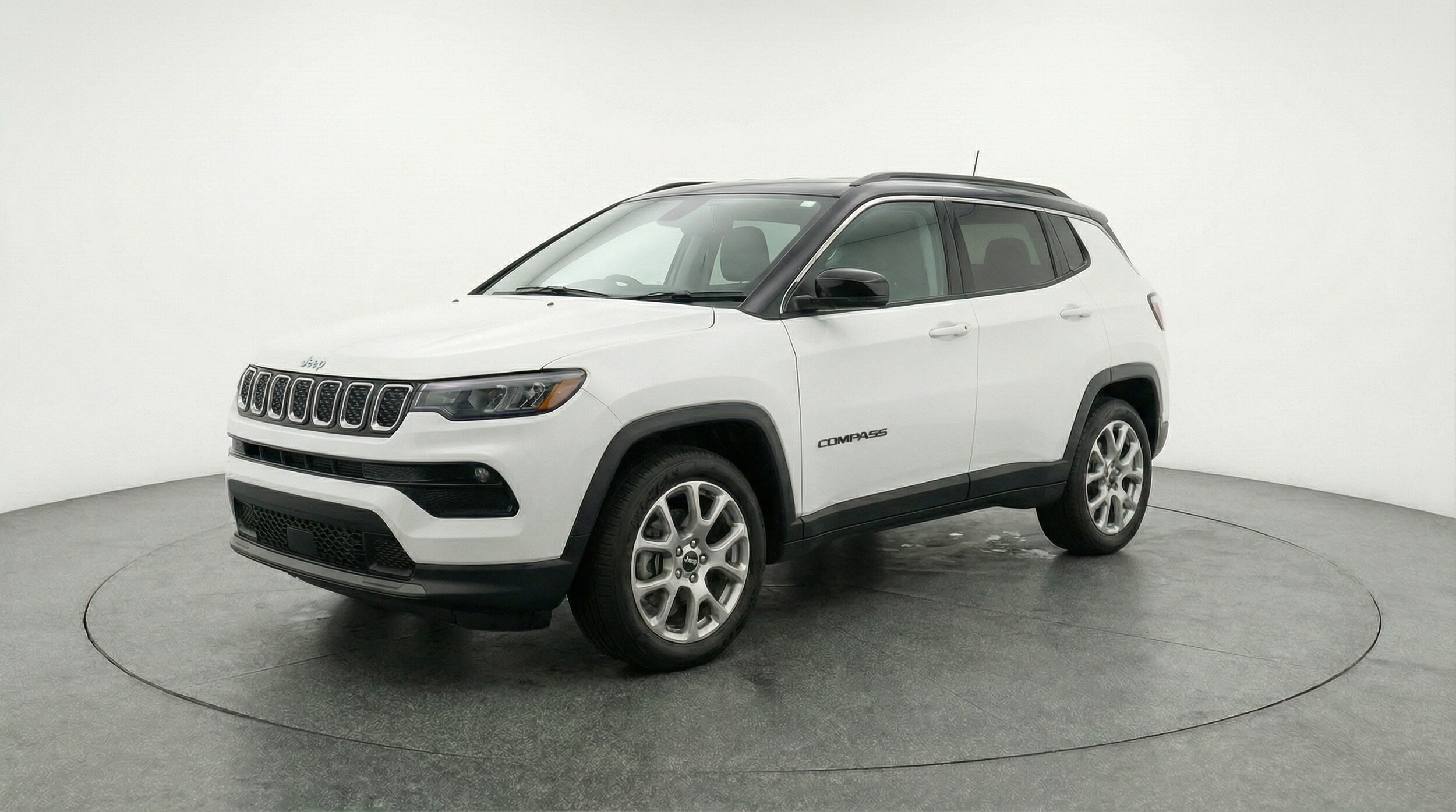 Thumbnail: 2025 Jeep Compass - 3