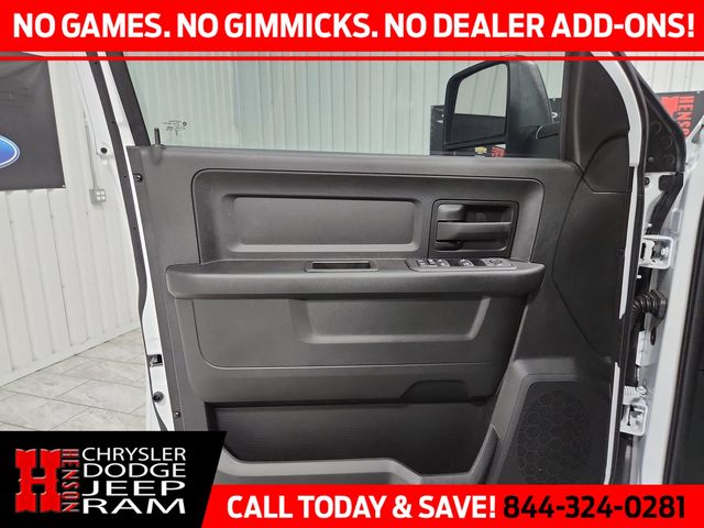 2025 Ram 2500 Tradesman photo 2