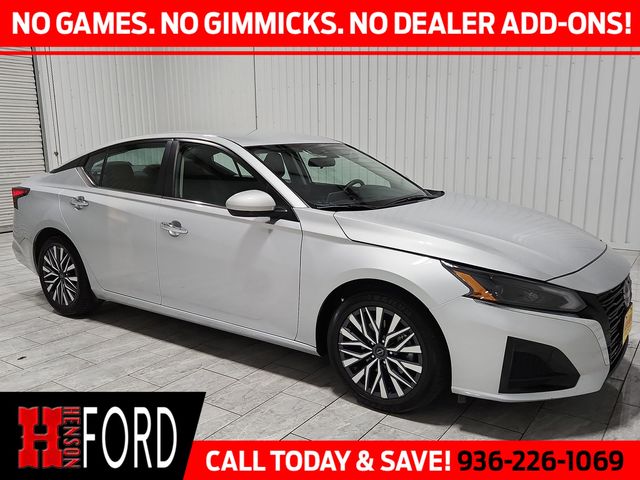 2023 Nissan Altima SV