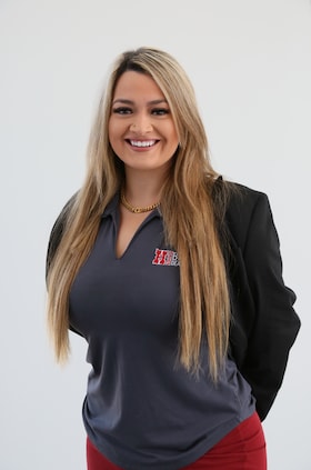 Staff member Aylin Harris from ID_a3efd5