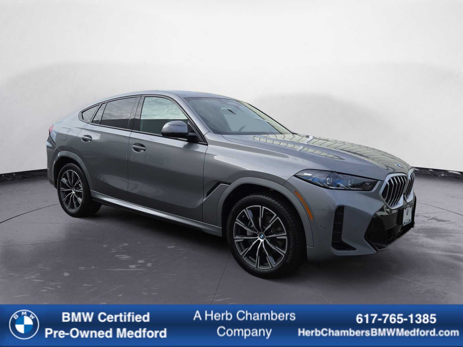 2025 BMW X6 40i's photo