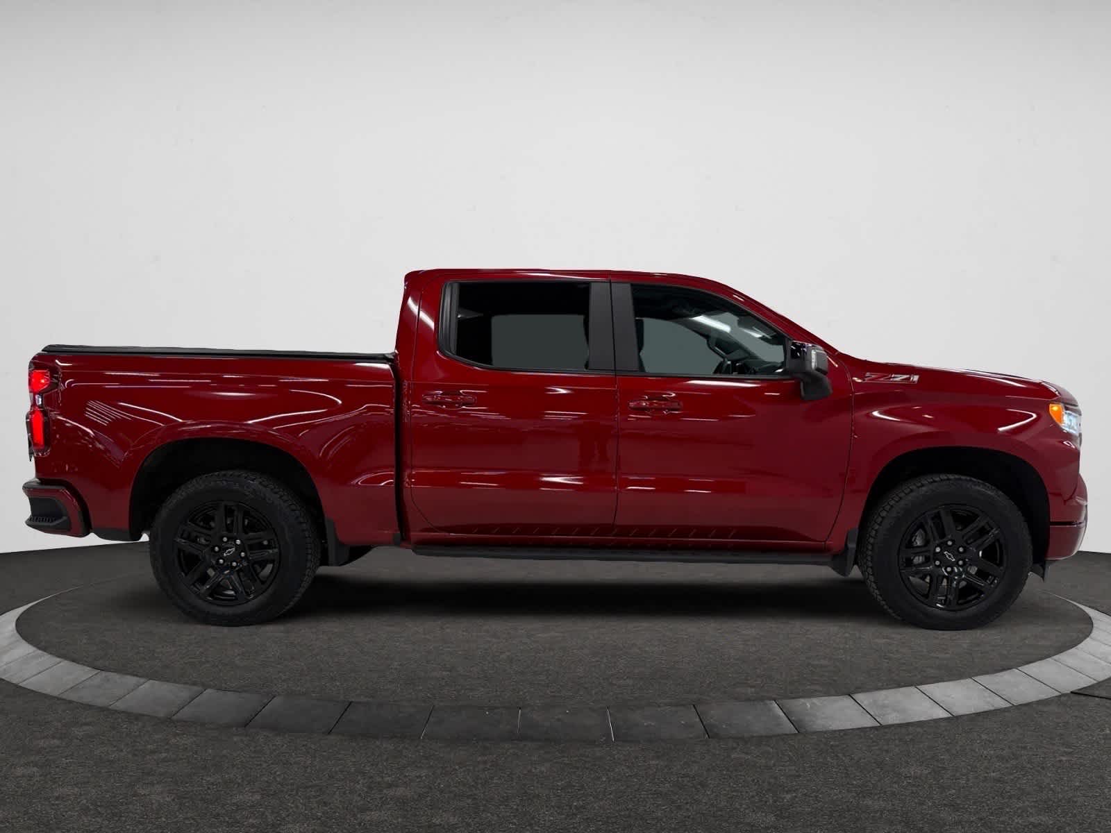 Used 2025 Chevrolet Silverado 1500 RST with VIN 3GCUKEED3SG123410 for sale in Danvers, MA