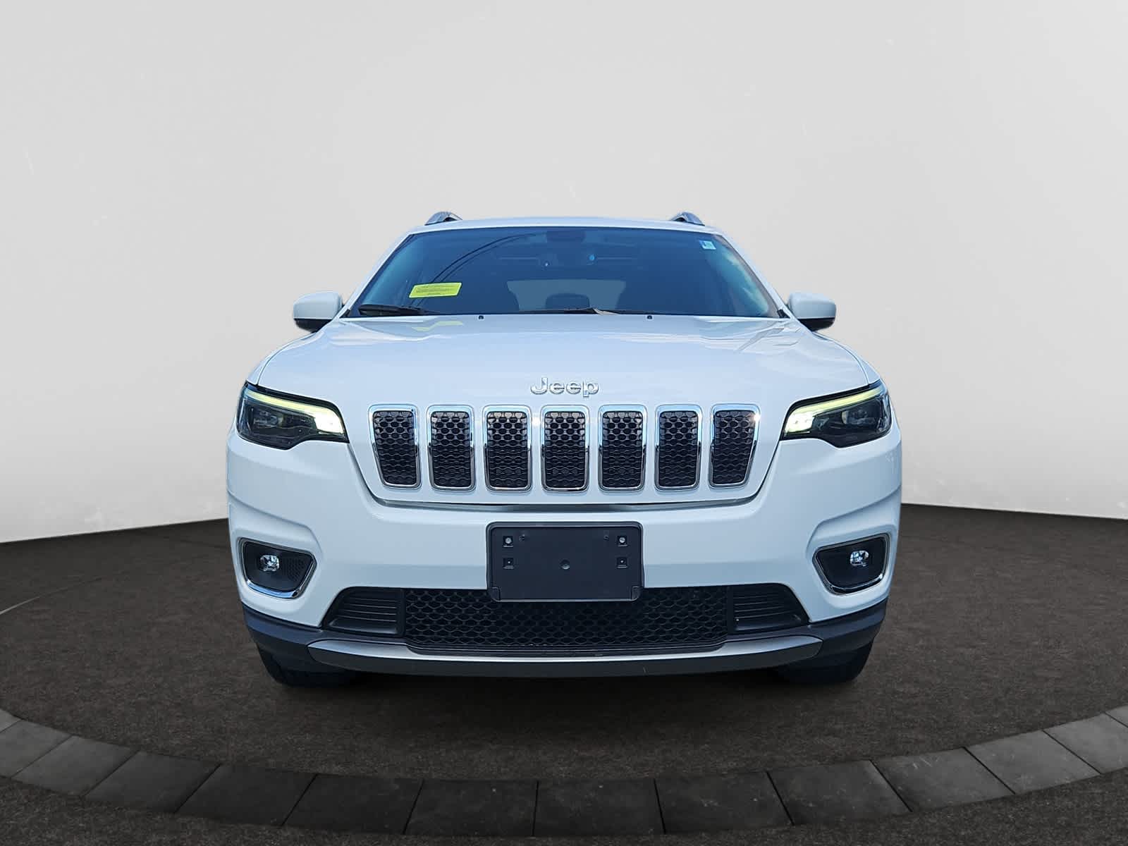 Used 2019 Jeep Cherokee Limited with VIN 1C4PJMDX4KD407227 for sale in Lynnfield, MA