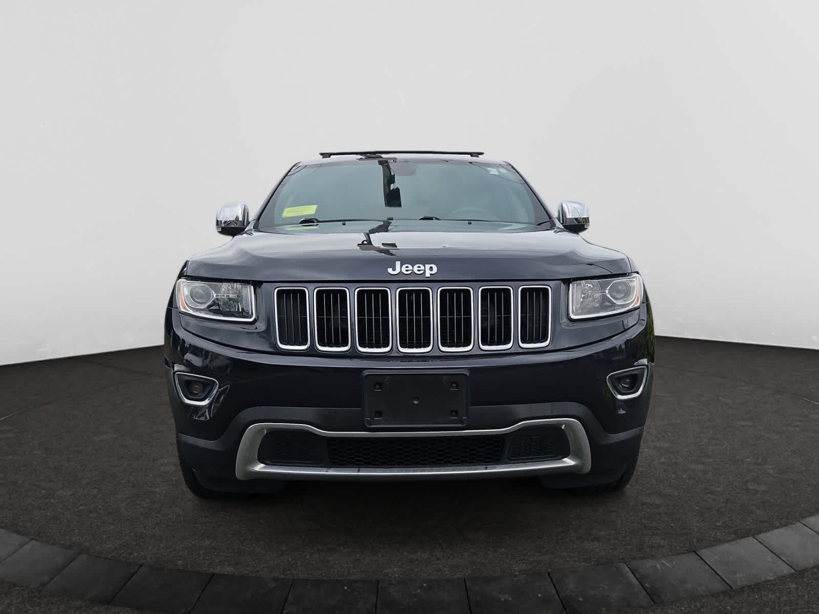 Used 2015 Jeep Grand Cherokee Limited with VIN 1C4RJFBG4FC660387 for sale in Lynnfield, MA