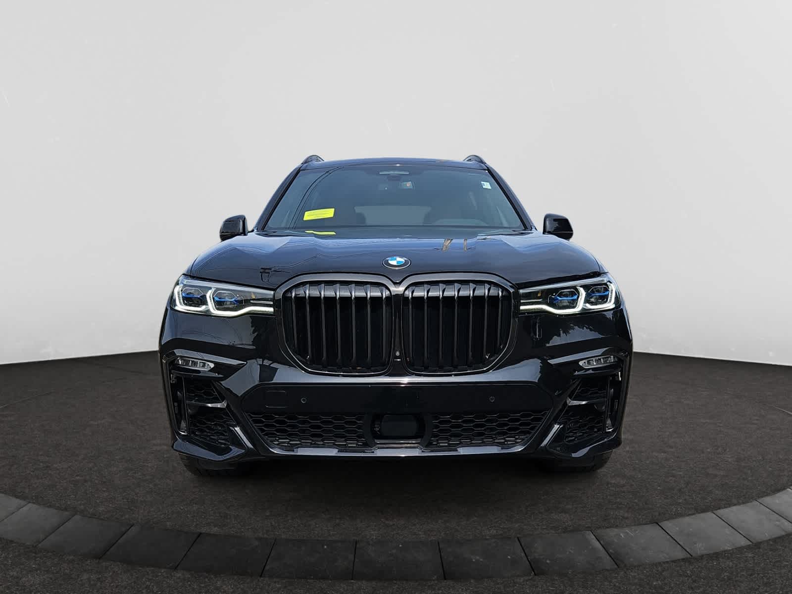 Used 2021 BMW X7 M50i with VIN 5UXCX6C0XM9H56915 for sale in Lynnfield, MA