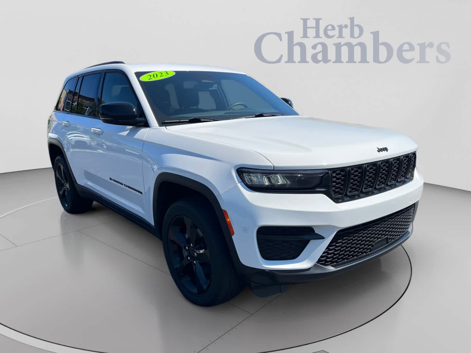 Bright White Clearcoat 2023 Jeep Grand Cherokee SUV / Crossover Four-Wheel Drive Automatic