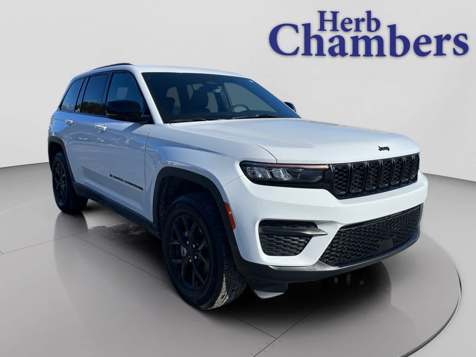 2025 Jeep Grand Cherokee Altitude 4WD