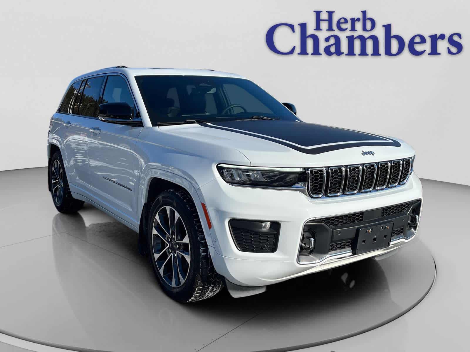 2023 Jeep Grand Cherokee Overland 4WD