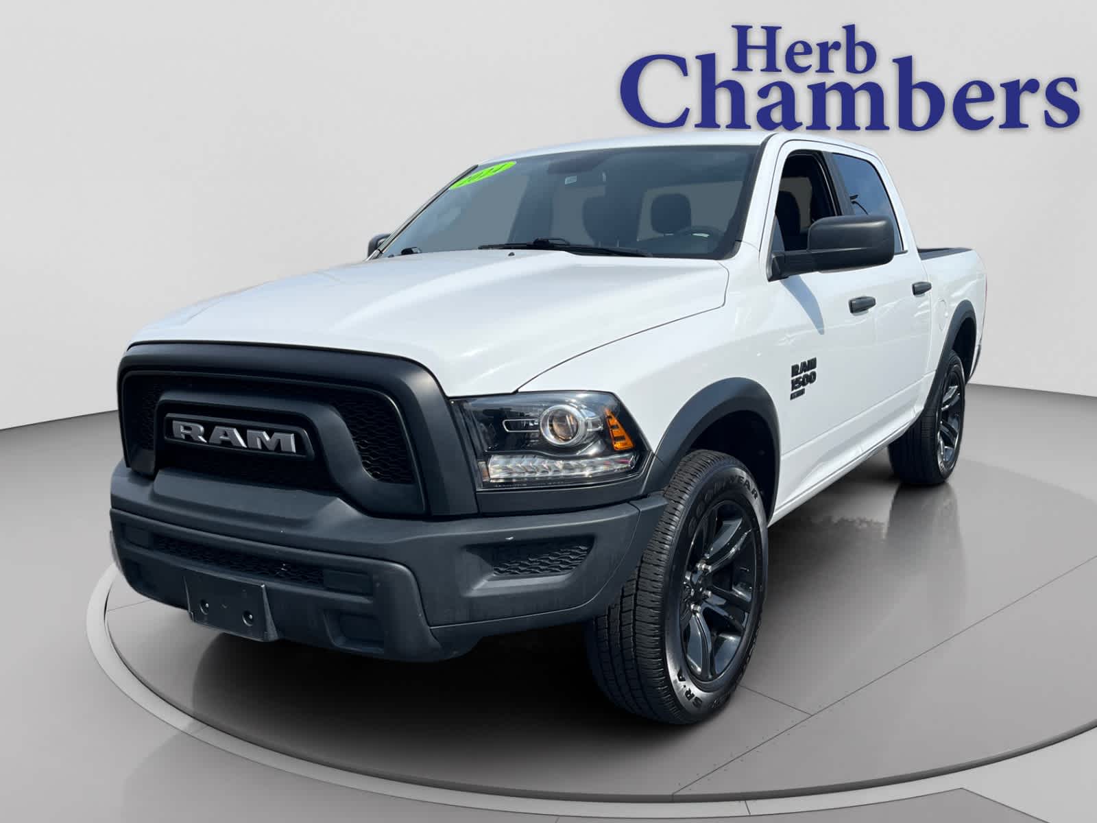 View vehicle photo 4