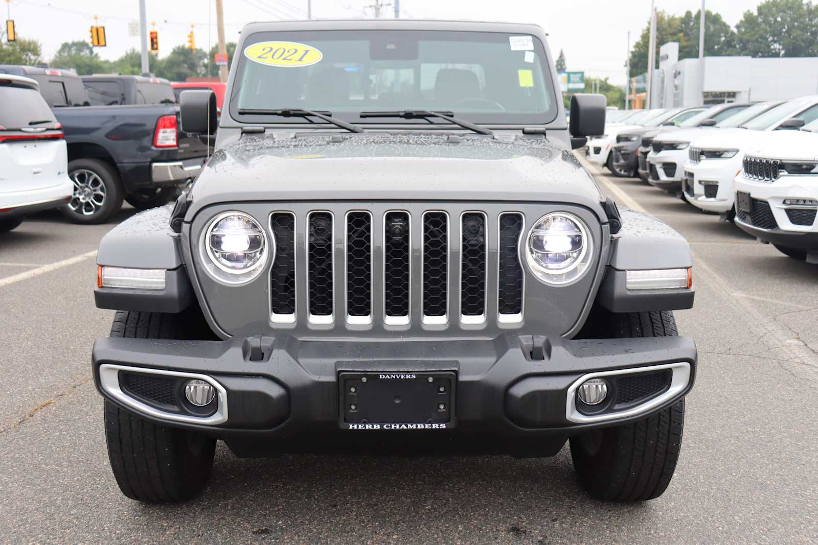 Used 2021 Jeep Gladiator Overland with VIN 1C6HJTFG6ML540261 for sale in Danvers, MA