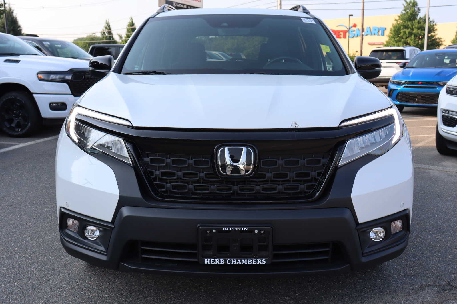 Used 2021 Honda Passport Touring with VIN 5FNYF8H91MB030876 for sale in Danvers, MA